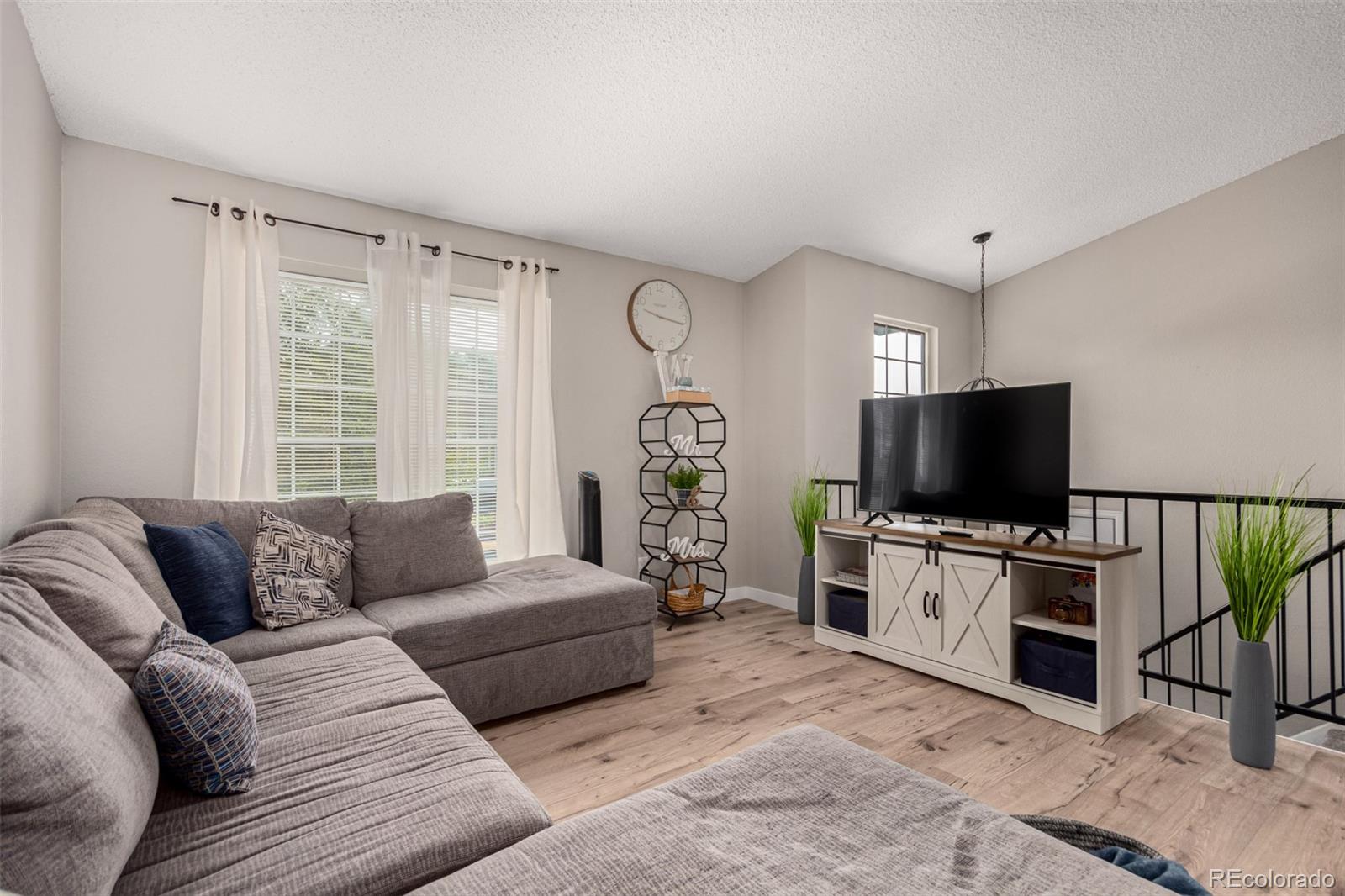 21550 E Alamo Place Centennial CO 80015