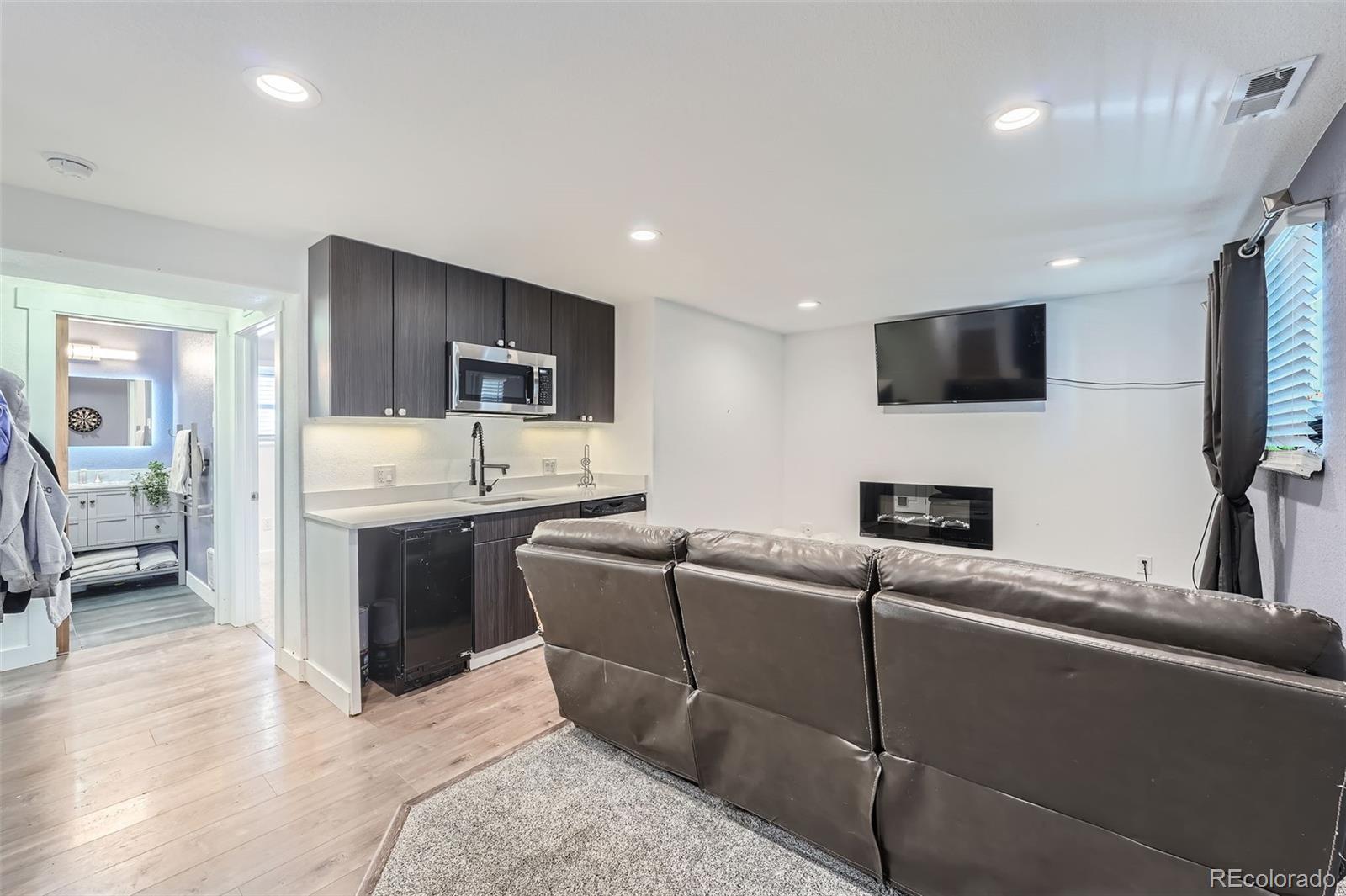 1599 S Telluride Street Aurora CO 80017