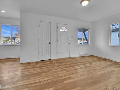 745 Lima Street Aurora CO 80010