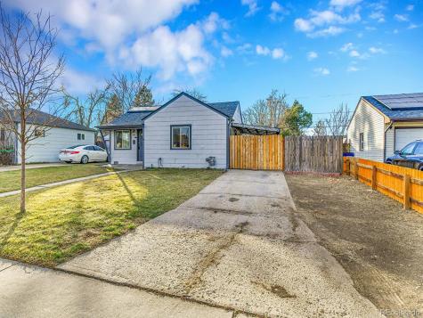 745 Lima Street Aurora CO 80010