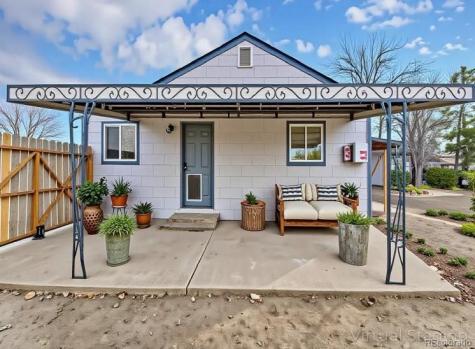 745 Lima Street Aurora CO 80010