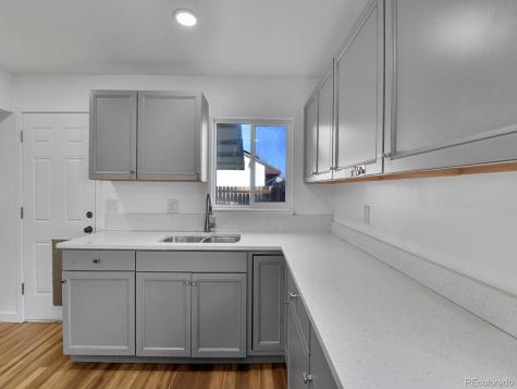 745 Lima Street Aurora CO 80010