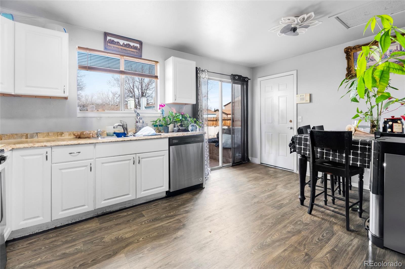 4609 Fontana Way Denver CO 80239