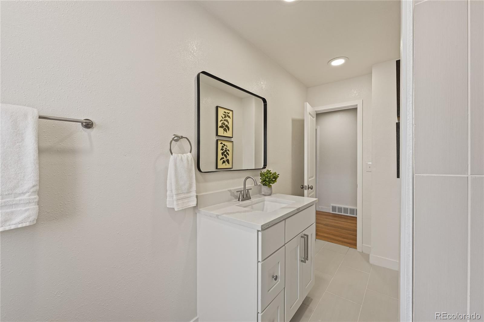 2739 W 39th Avenue Denver CO 80211