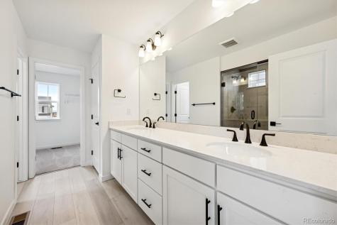 486 S Salida Street Aurora CO 80017