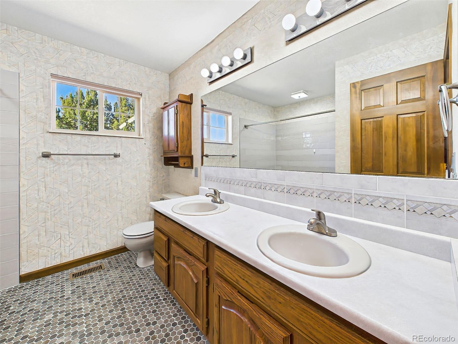 611 Q Street Penrose CO 81240