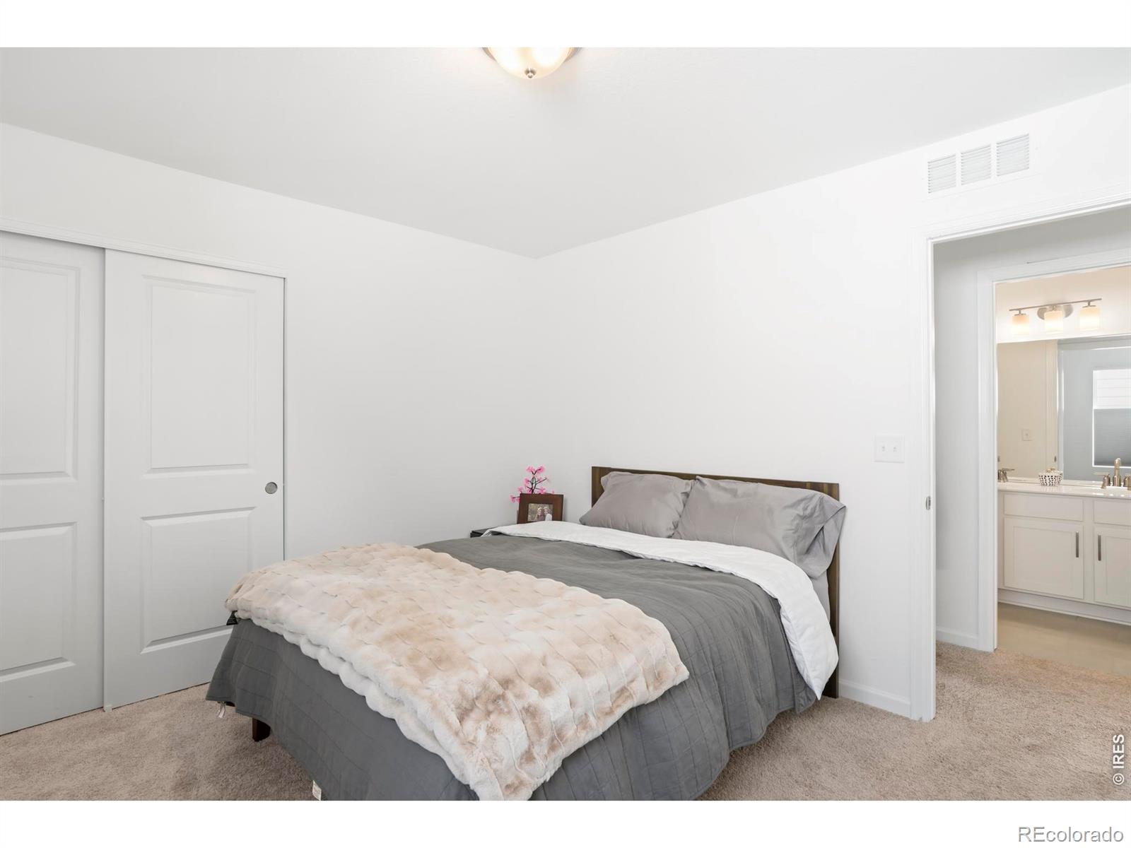 2905 S Flat Circle Longmont CO 80503