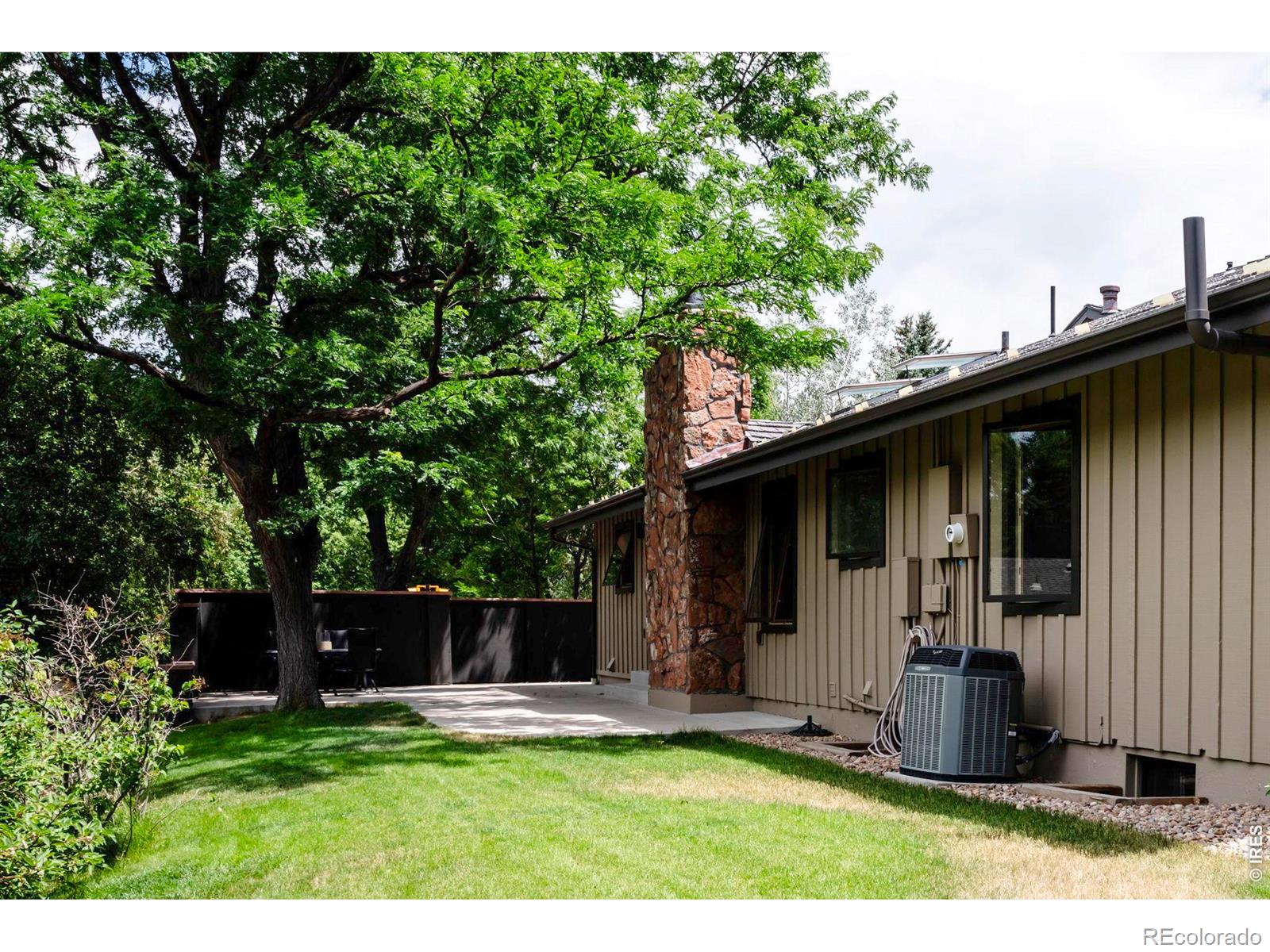 2575 Briarwood Drive Boulder CO 80305