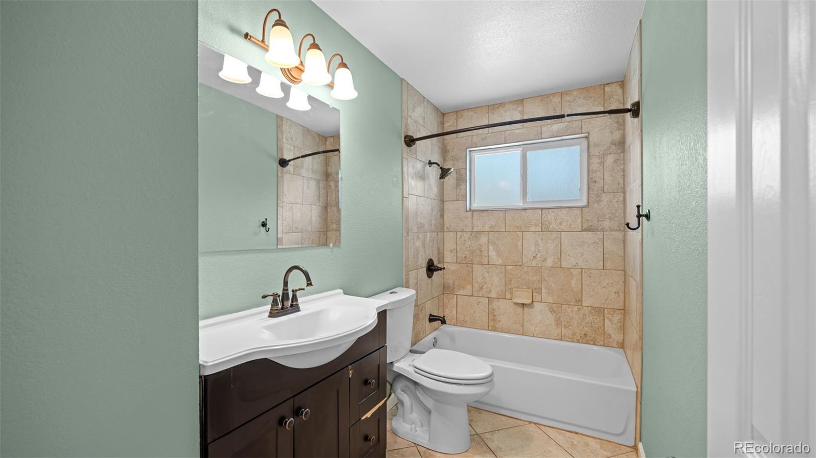 1523 Saratoga Drive Colorado Springs CO 80910