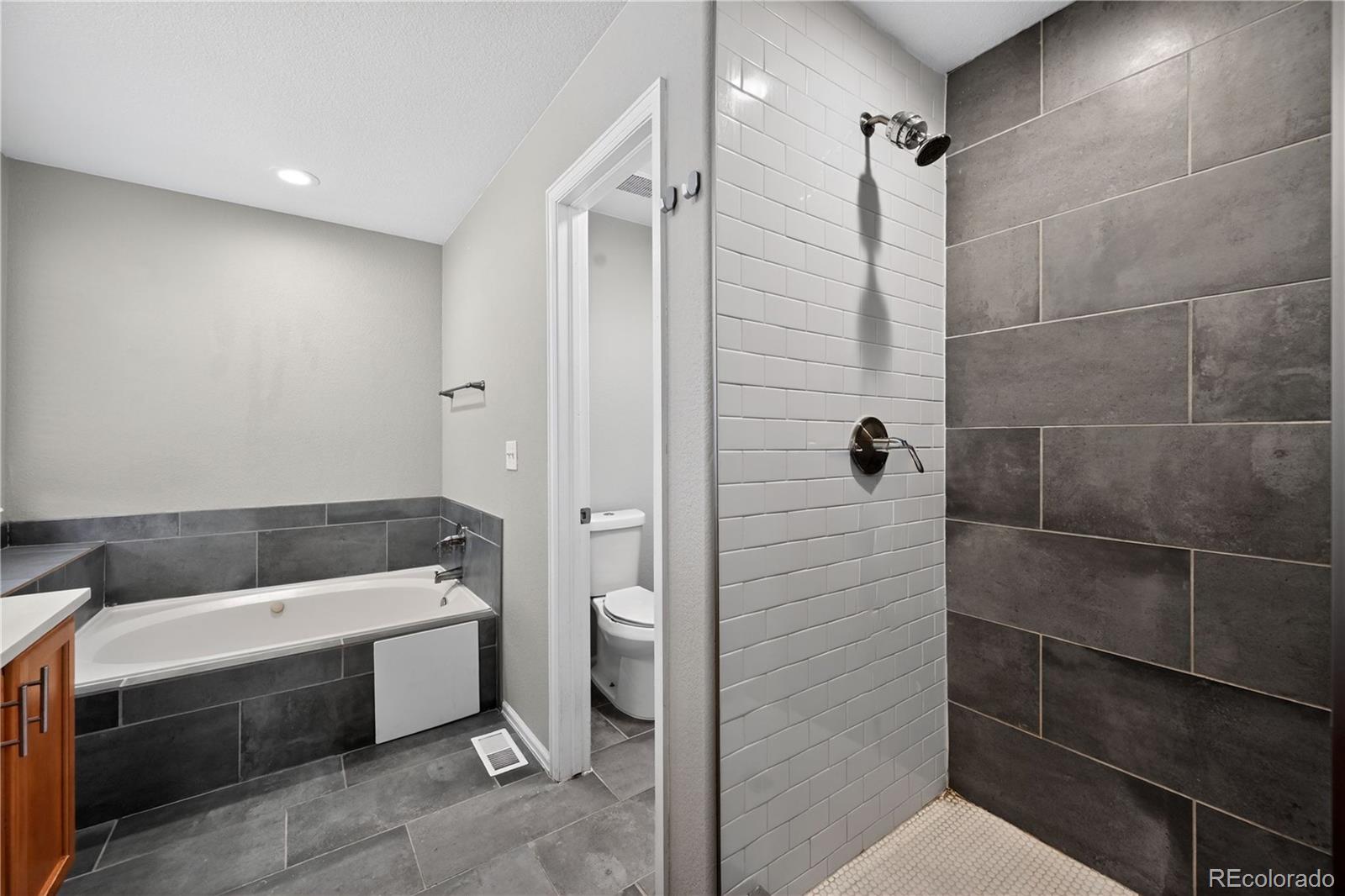 23291 E Orchard Place Aurora CO 80015