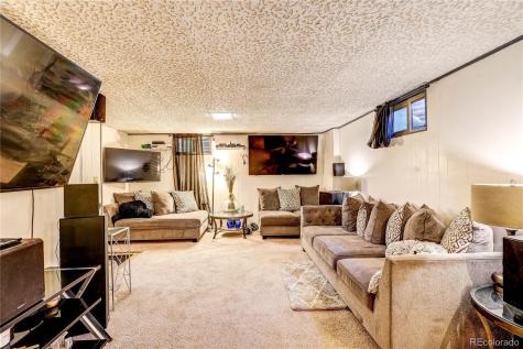 233 Nome Street Aurora CO 80010