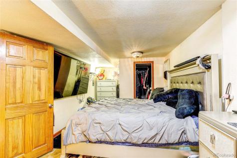 233 Nome Street Aurora CO 80010