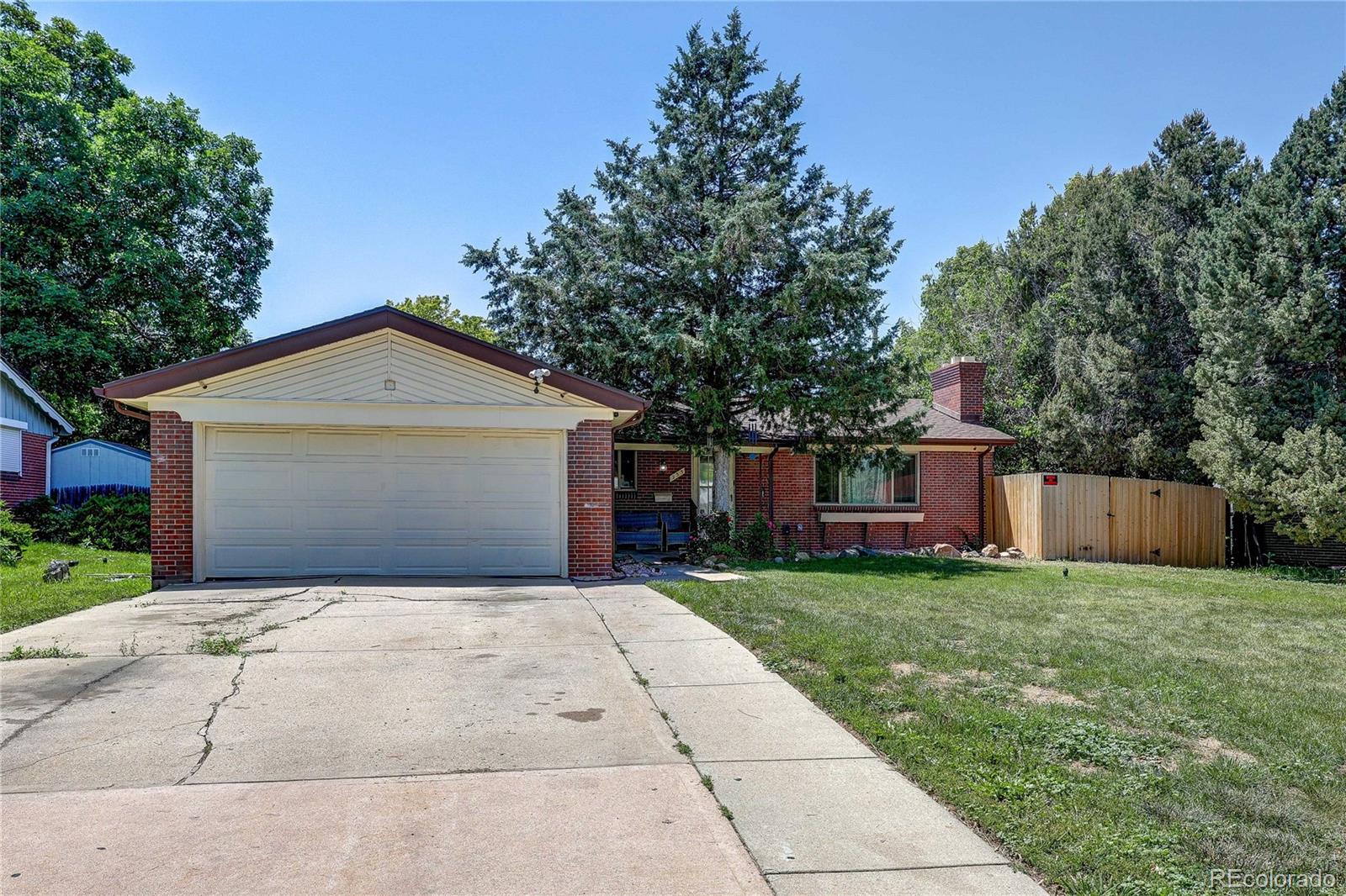 233 Nome Street Aurora CO 80010