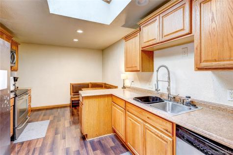 233 Nome Street Aurora CO 80010