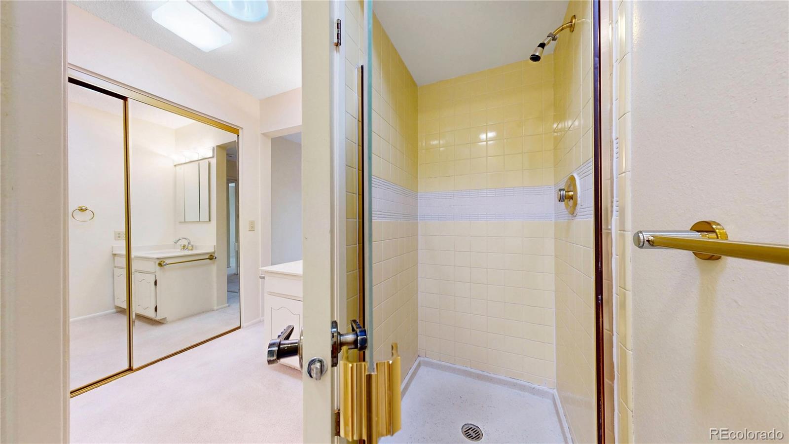 153 S Vance Court Lakewood CO 80226