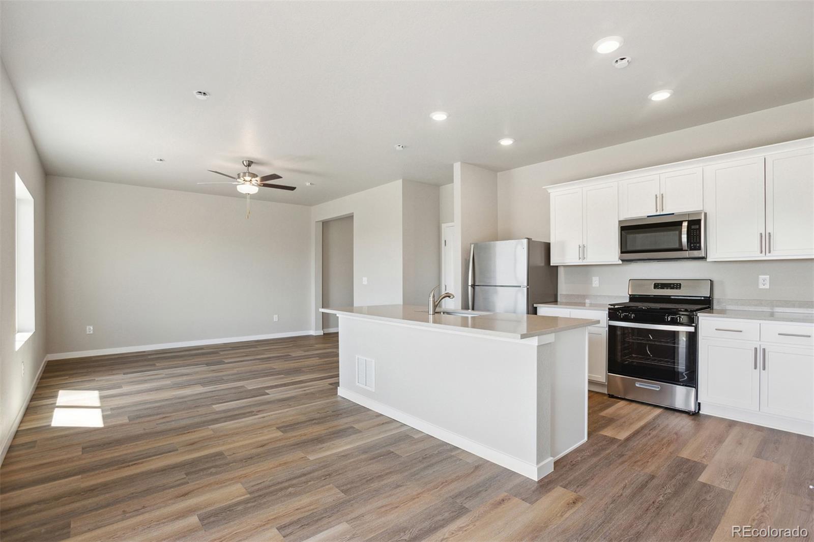 48250 Shetland Drive Bennett CO 80102