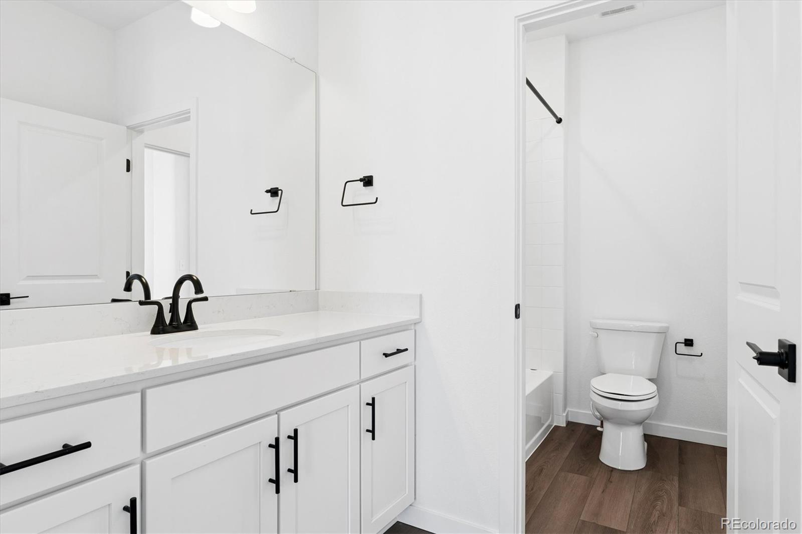 24271 E Ida Place Aurora CO 80016