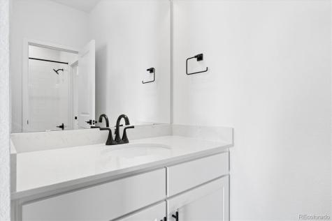 24271 E Ida Place Aurora CO 80016