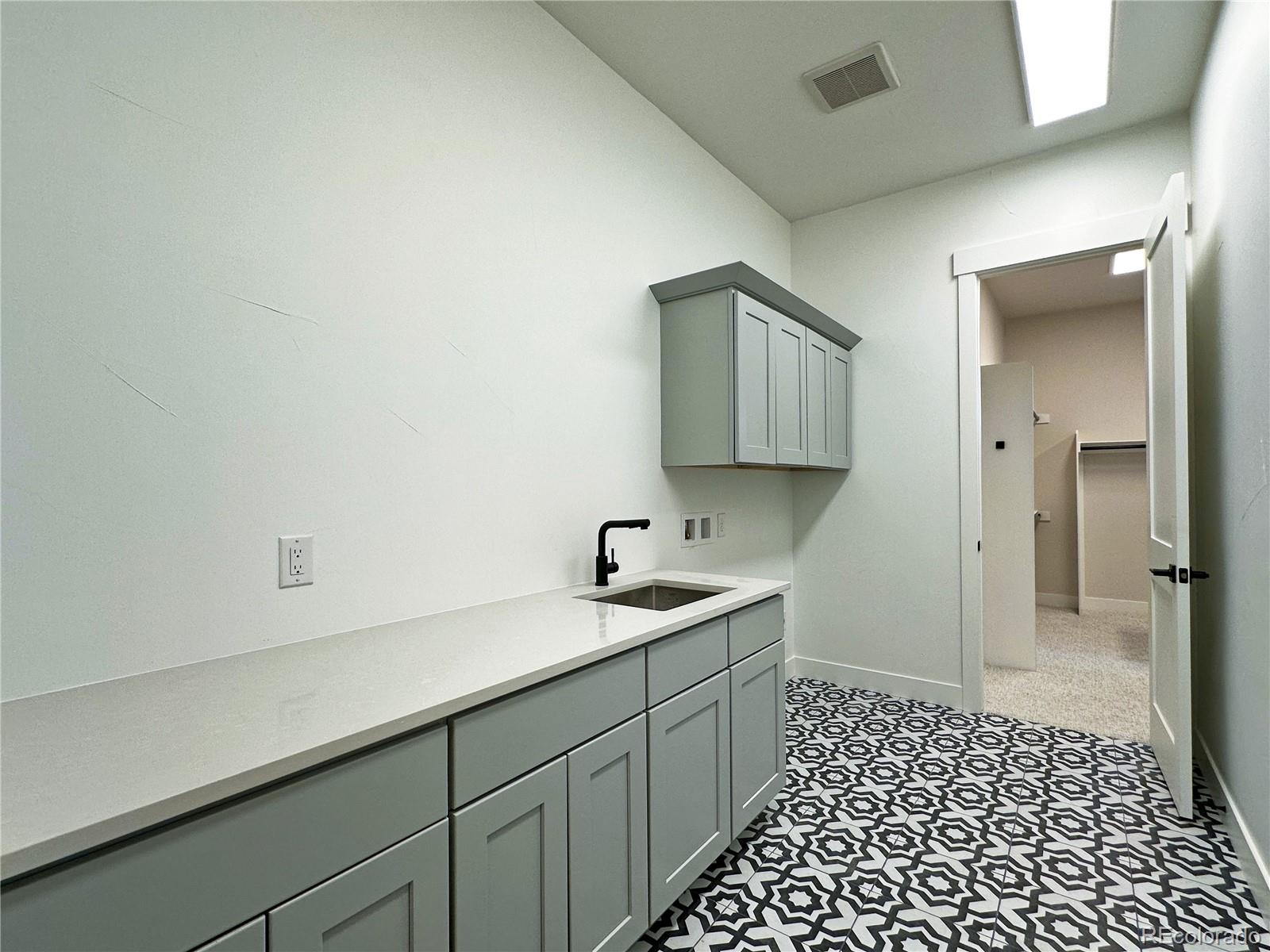 12967 Woodridge Drive Longmont CO 80504