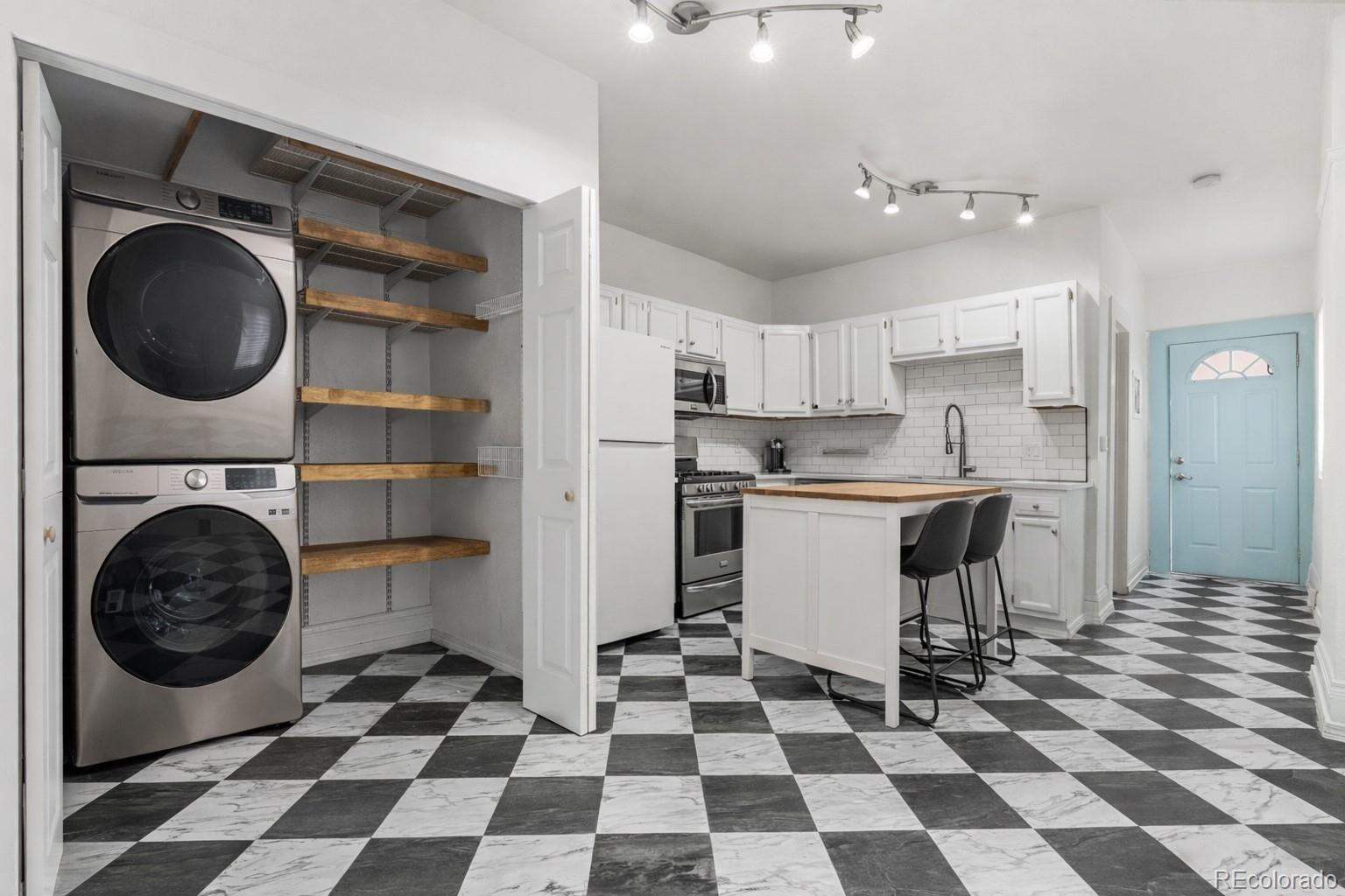 2465 W Caithness Place Denver CO 80211