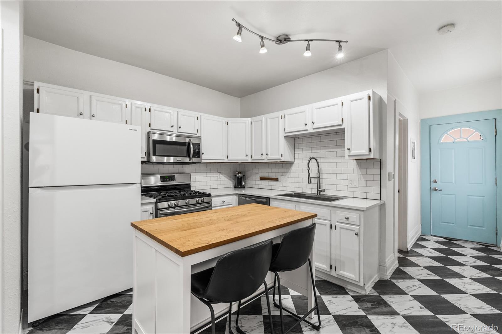 2465 W Caithness Place Denver CO 80211