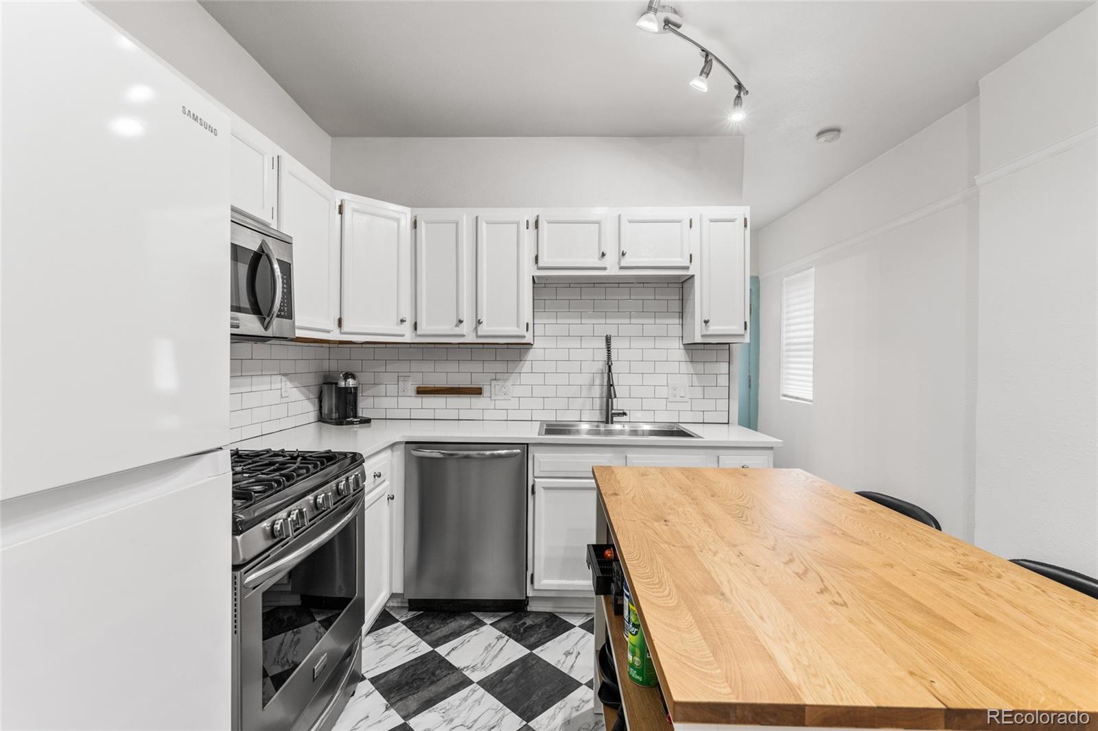2465 W Caithness Place Denver CO 80211
