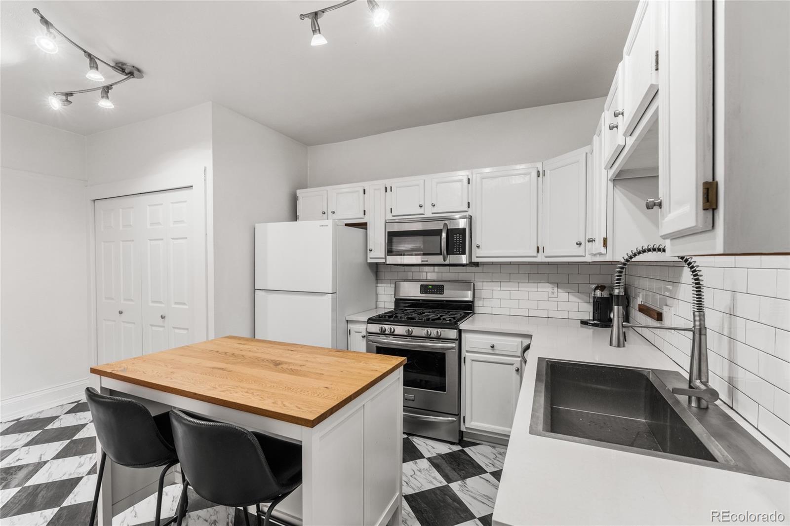 2465 W Caithness Place Denver CO 80211