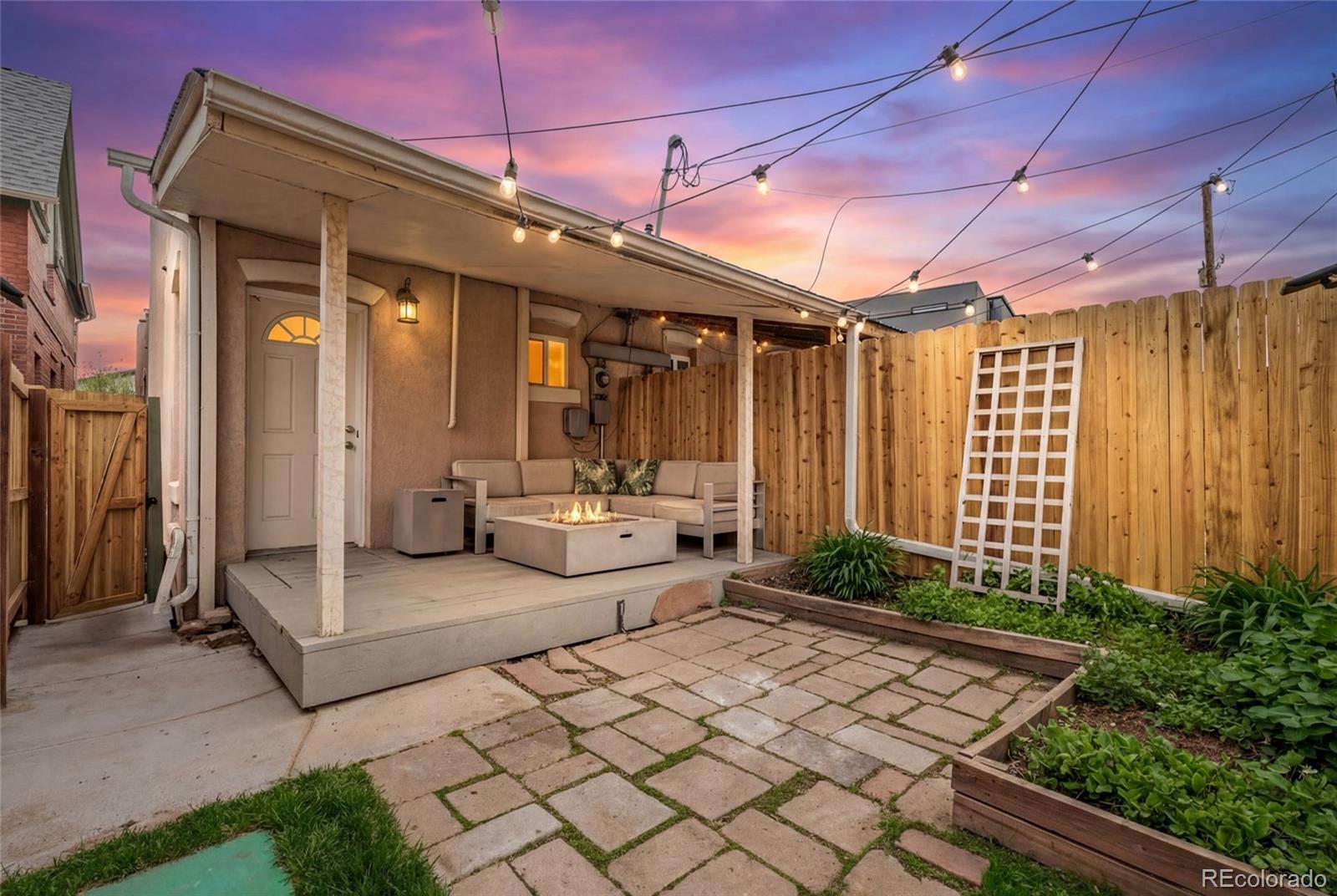 2465 W Caithness Place Denver CO 80211