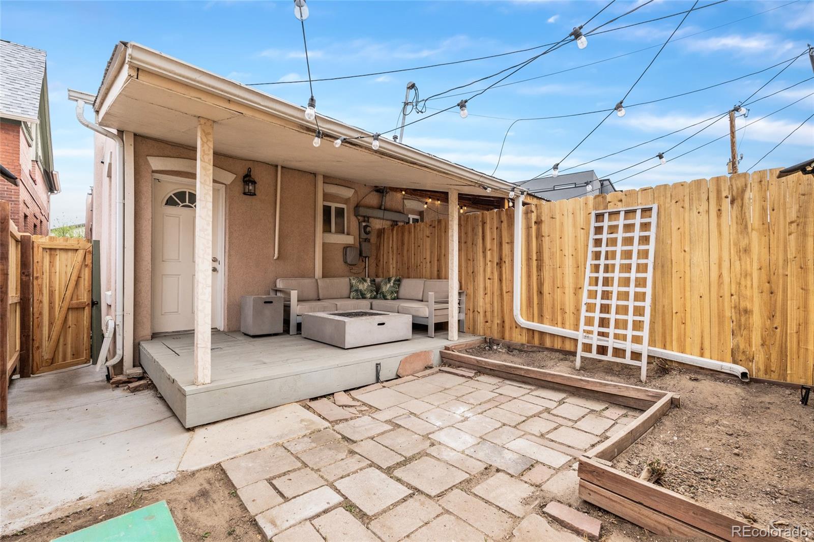 2465 W Caithness Place Denver CO 80211