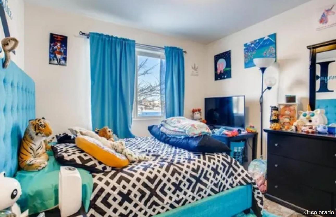5038 N Andes Way Denver CO 80249