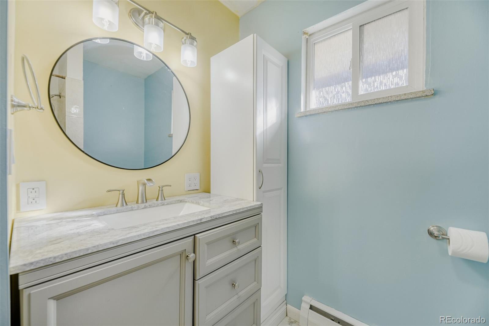 1147 S Kendall Court Lakewood CO 80232