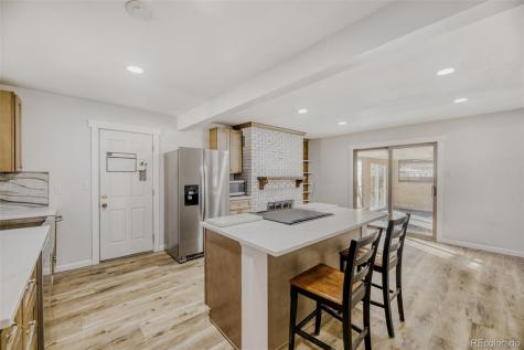 1147 S Kendall Court Lakewood CO 80232