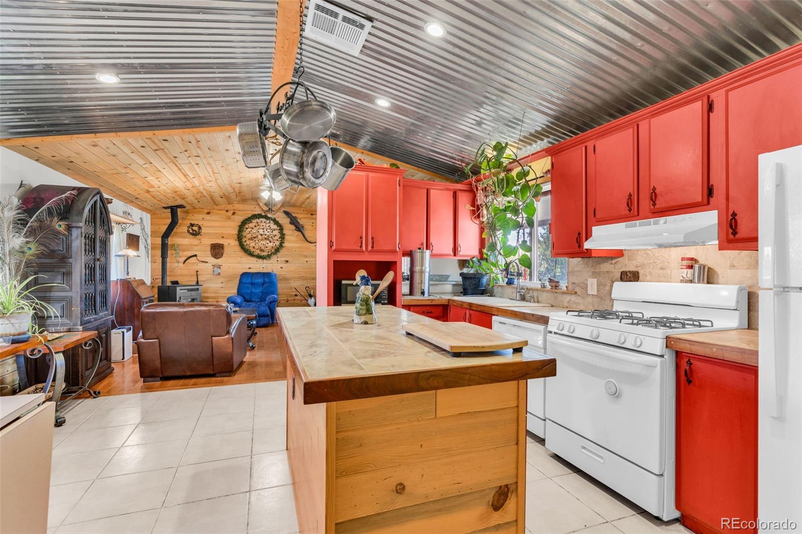 325 5th Street Penrose CO 81240