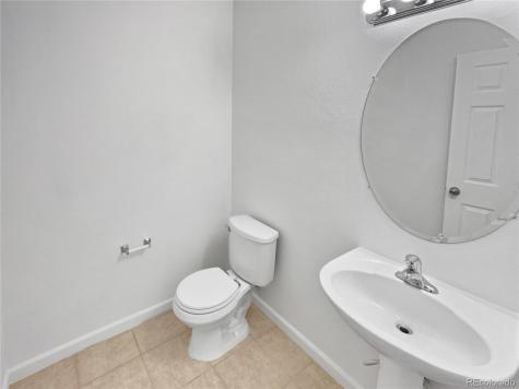 5014 S Shawnee Street Aurora CO 80015