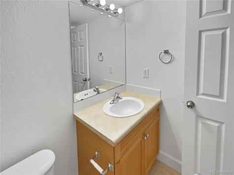 5014 S Shawnee Street Aurora CO 80015