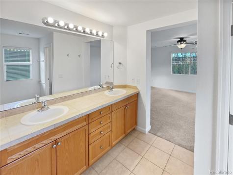 5014 S Shawnee Street Aurora CO 80015