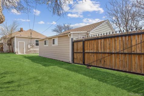 2037 Geneva Street Aurora CO 80010