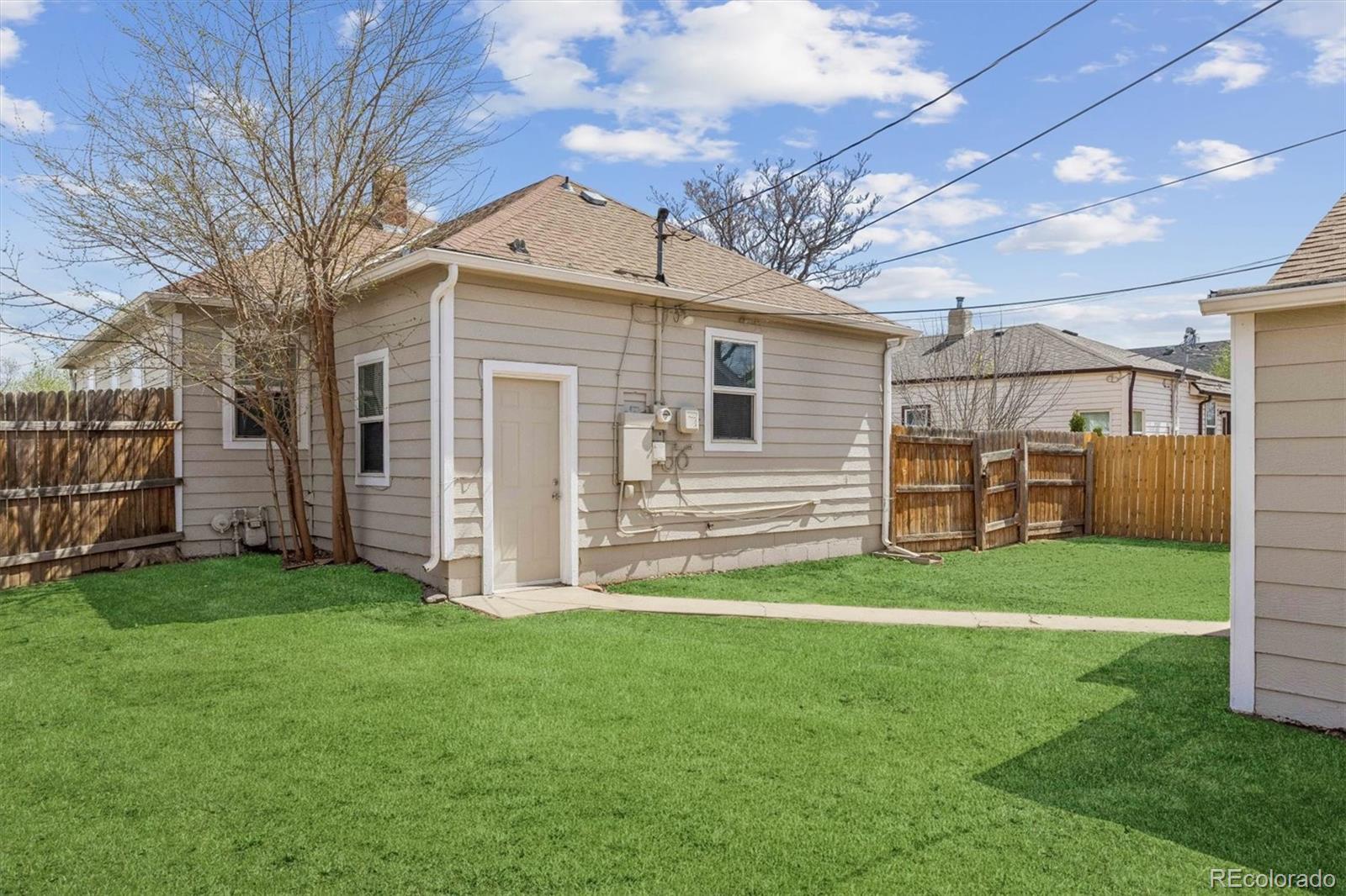 2037 Geneva Street Aurora CO 80010
