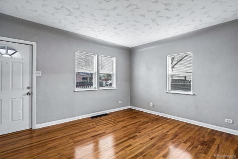 2037 Geneva Street Aurora CO 80010