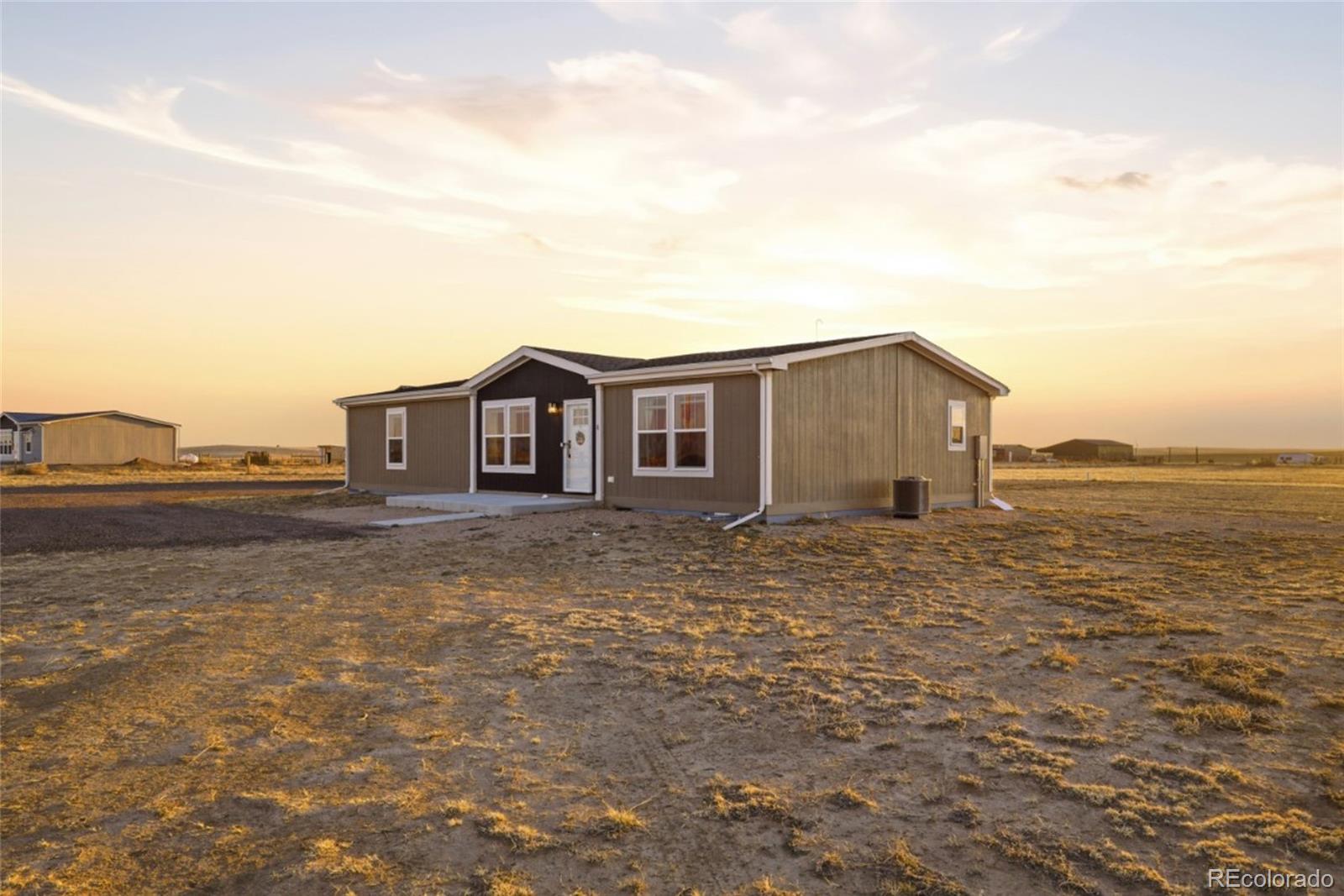 8 Brown Drive Wiggins CO 80654