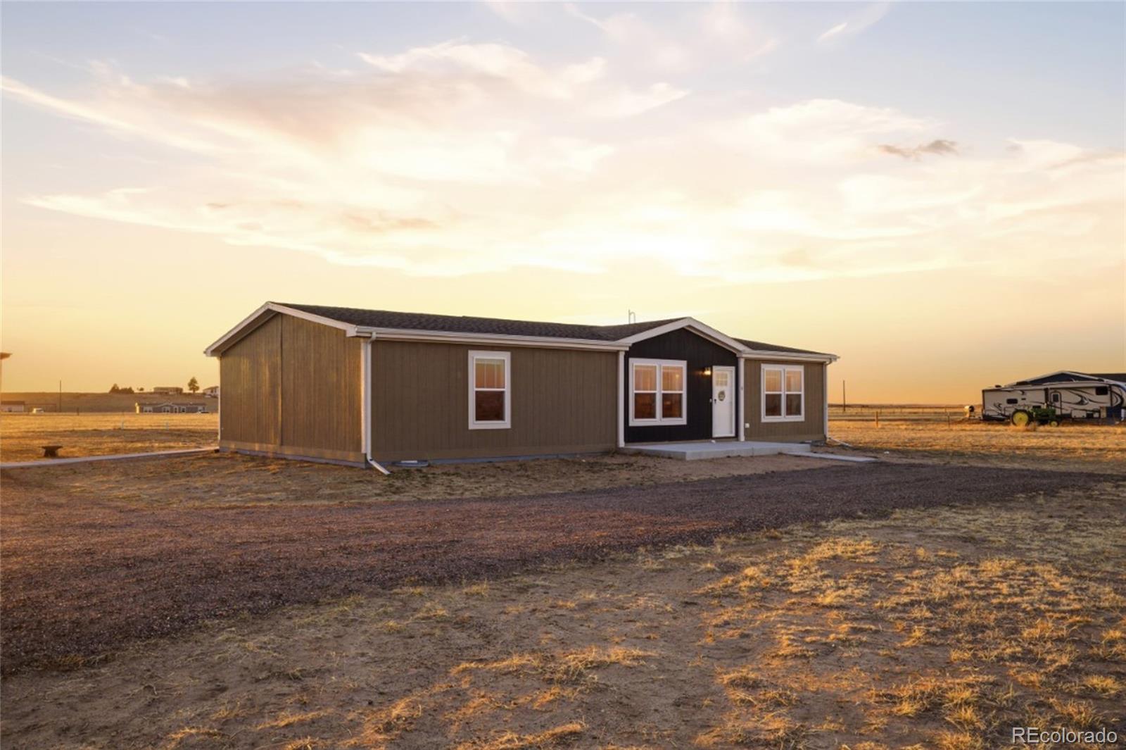 8 Brown Drive Wiggins CO 80654