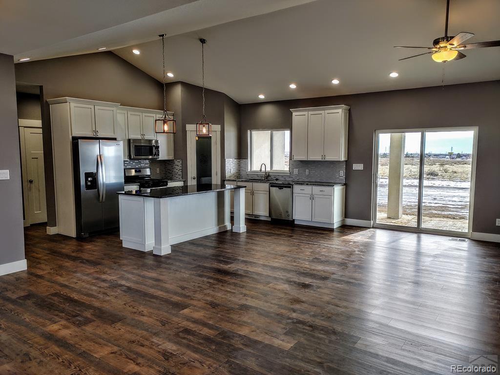 697 Cabaret Drive Pueblo CO 81007