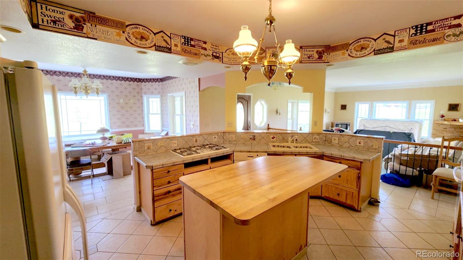 242 E Blarney Stone Road Howard CO 81233