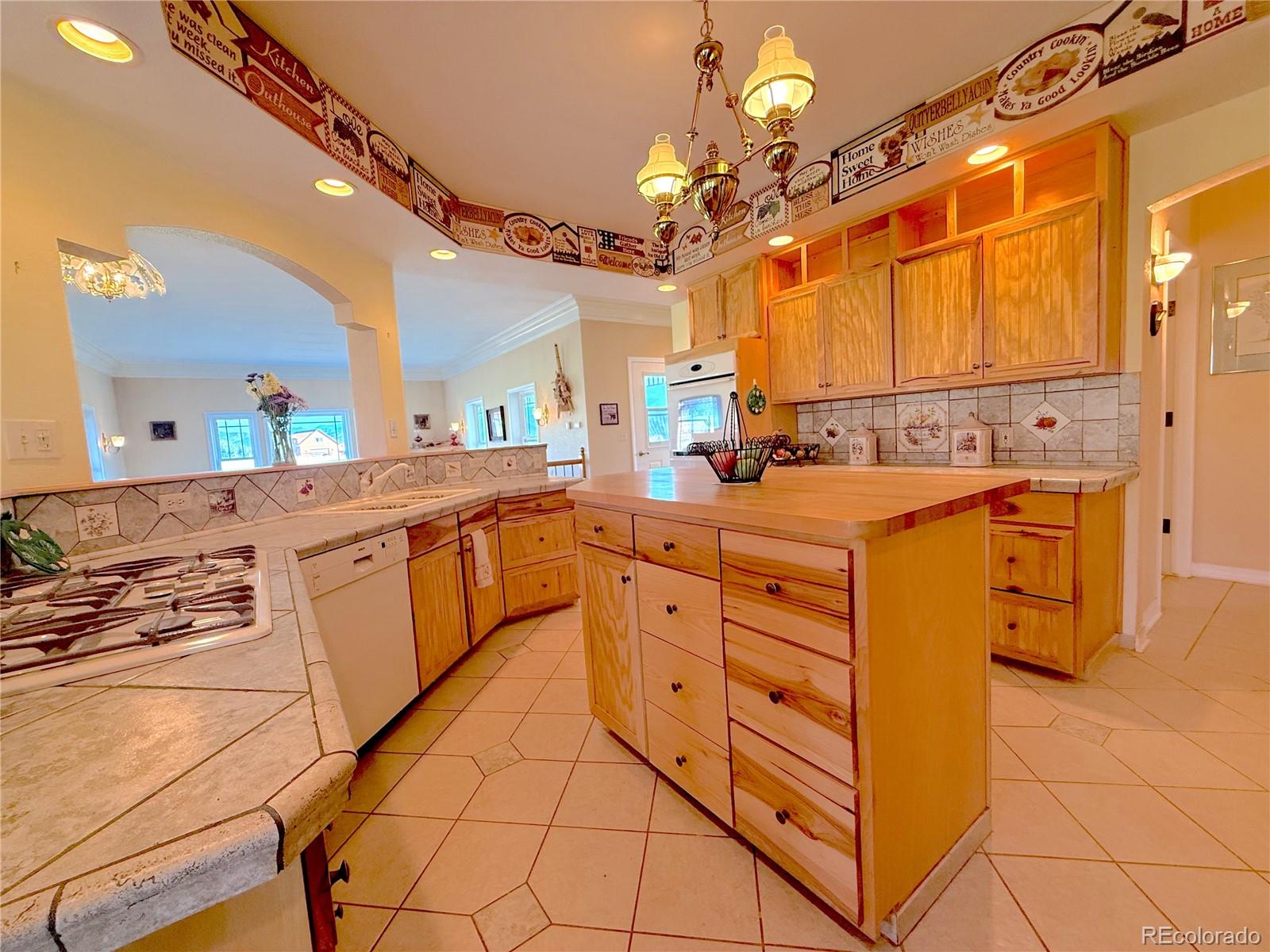 242 E Blarney Stone Road Howard CO 81233