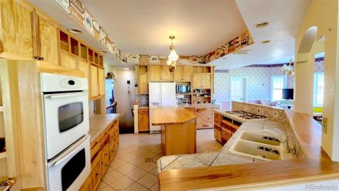 242 E Blarney Stone Road Howard CO 81233
