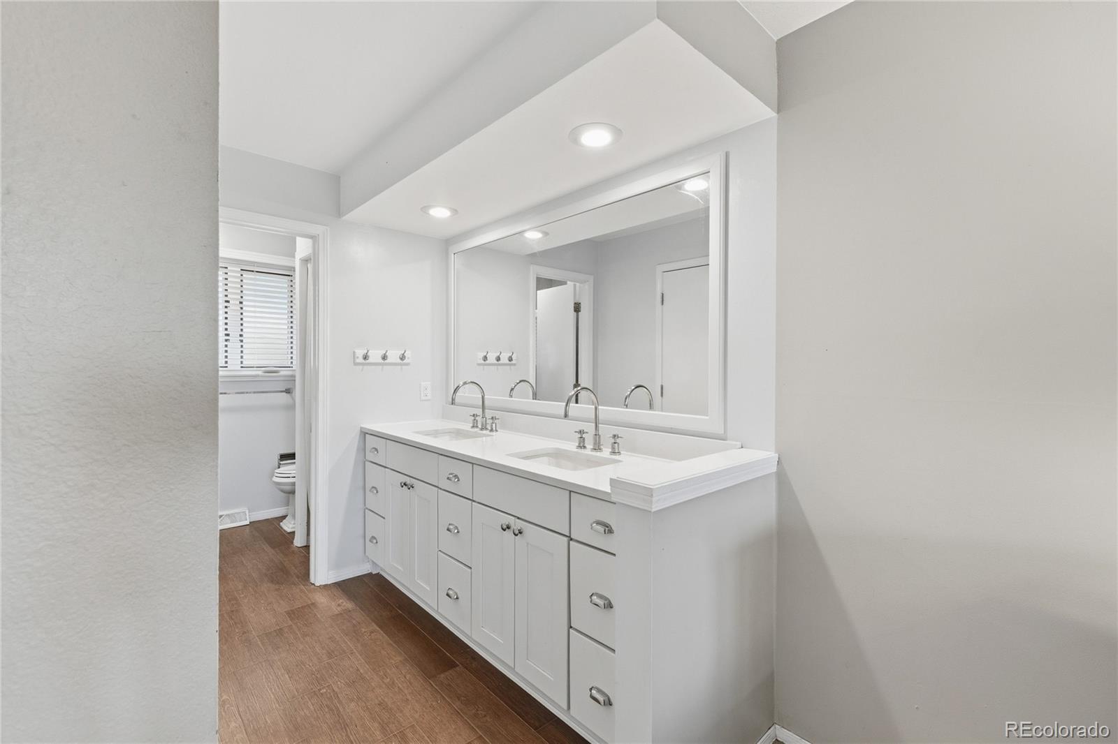 5818 S Fulton Way Greenwood Village CO 80111