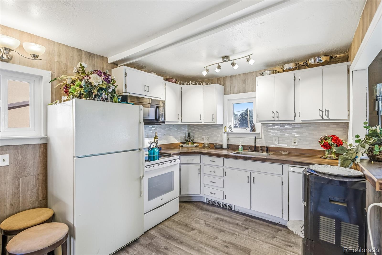 1037 N 1st Street Montrose CO 81401