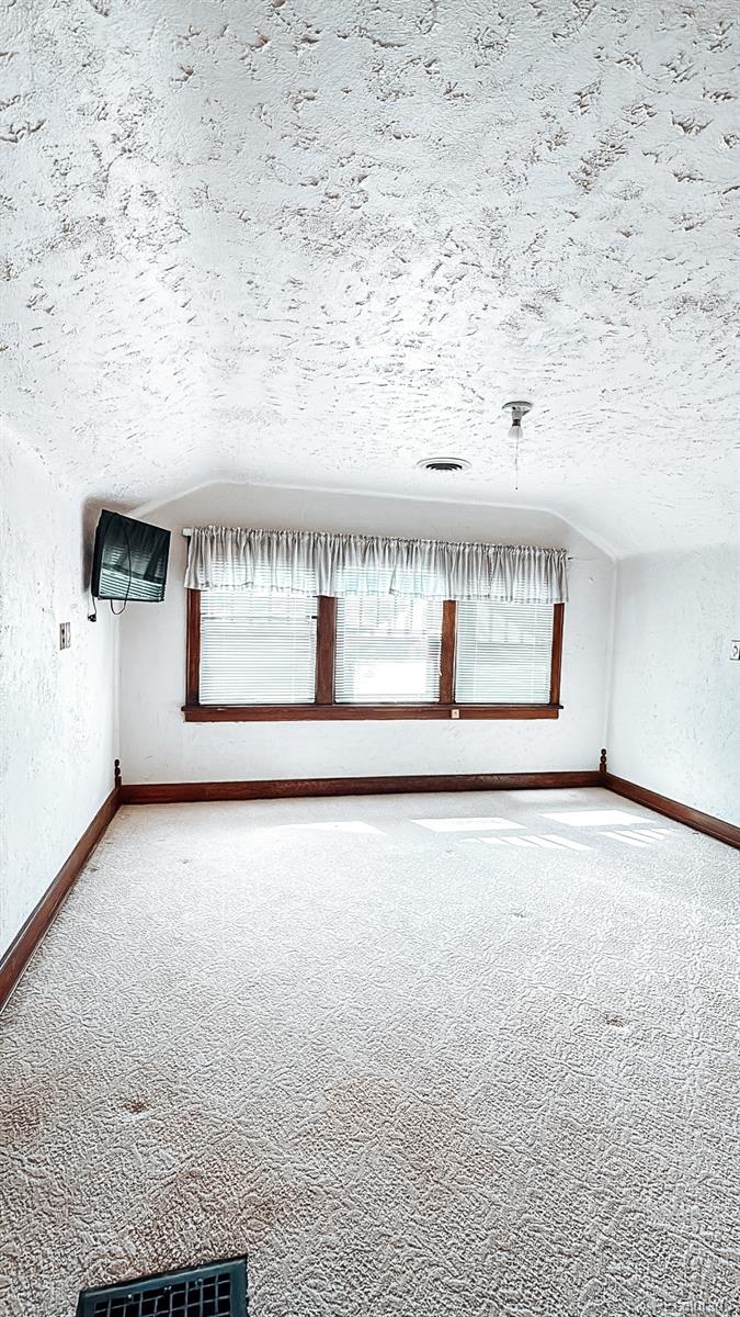 204 W Ash Street Walsh CO 81090