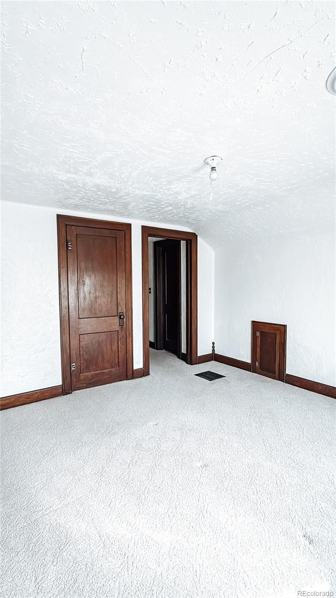 204 W Ash Street Walsh CO 81090