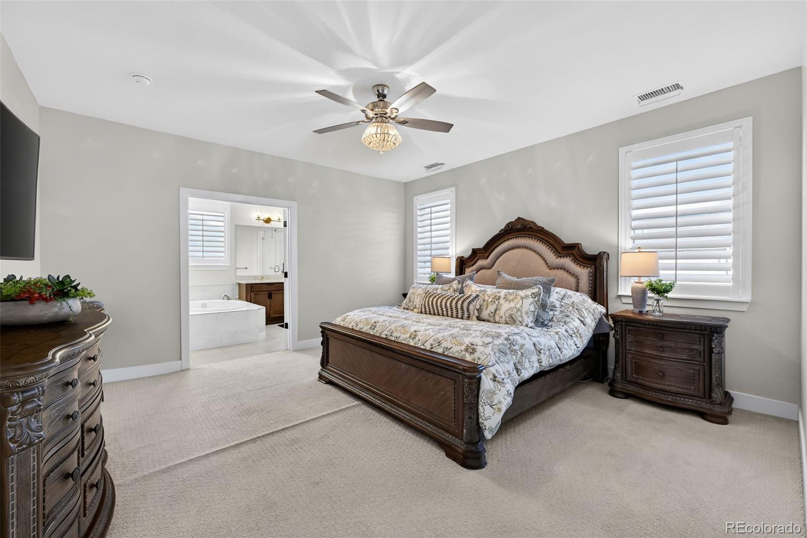 6810 S Valleyhead Court Aurora CO 80016